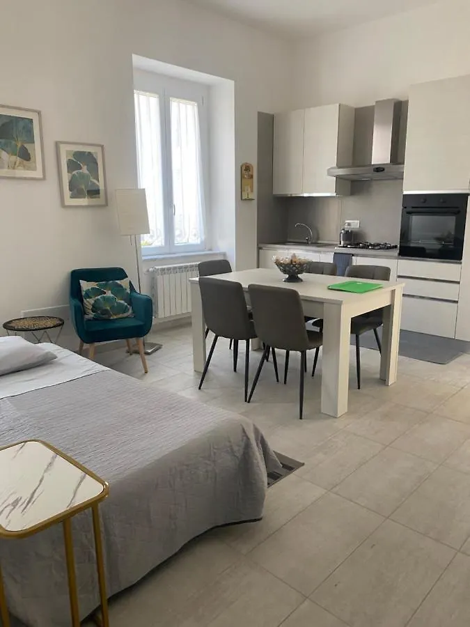 Garden House Apartments In Naples